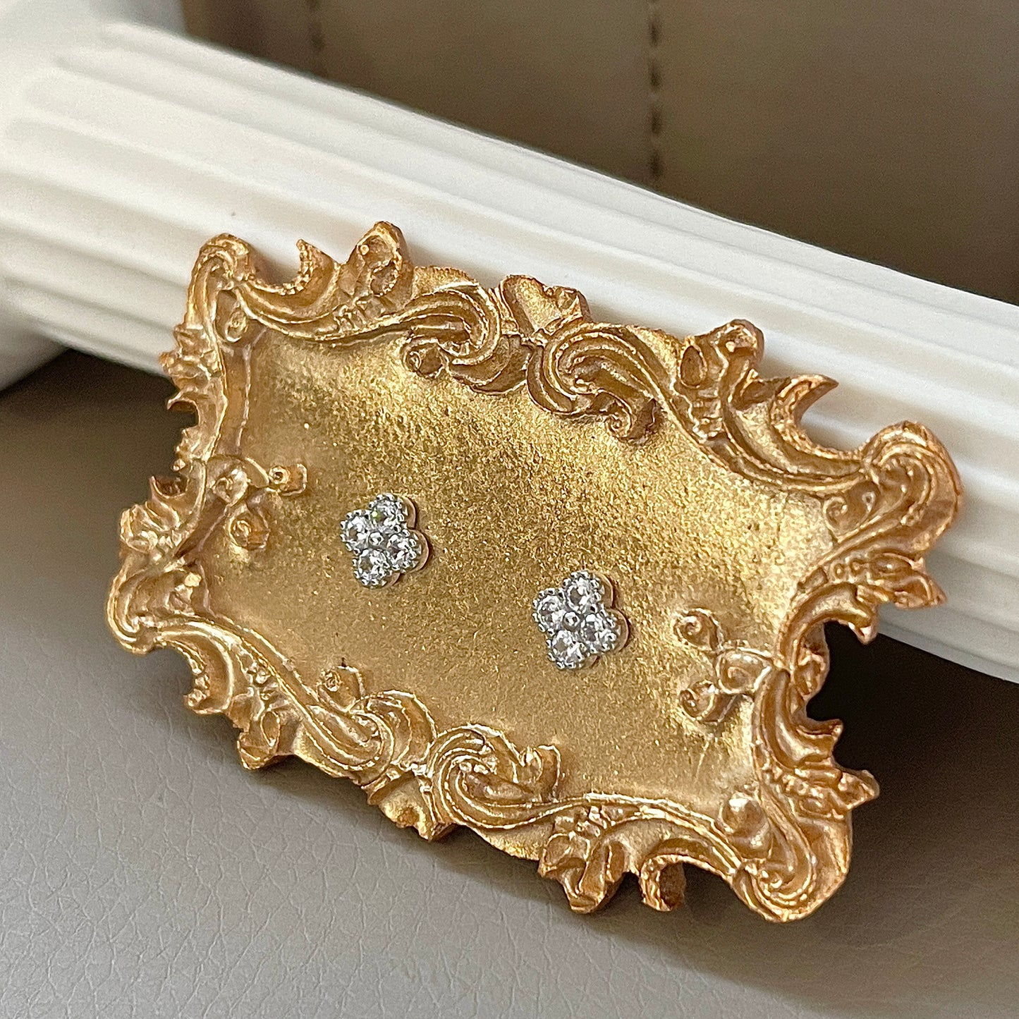 Sirena Studs